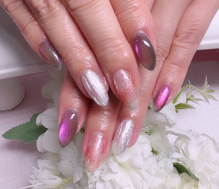 成増徒歩3分のフェイシャルエステ・ネイルサロン ビューティスタジオCenbless(センブレス) ブルべさんに似合う秋のアンティークネイル ボルドー×ニュアンスアートで大人の気品