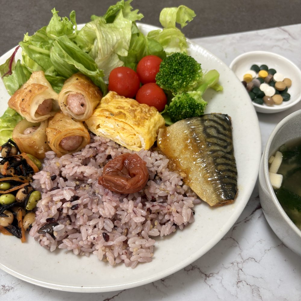 Cenbless　成増フェイシャル＆ネイルサロン　みけちゃんの手抜き朝食♪