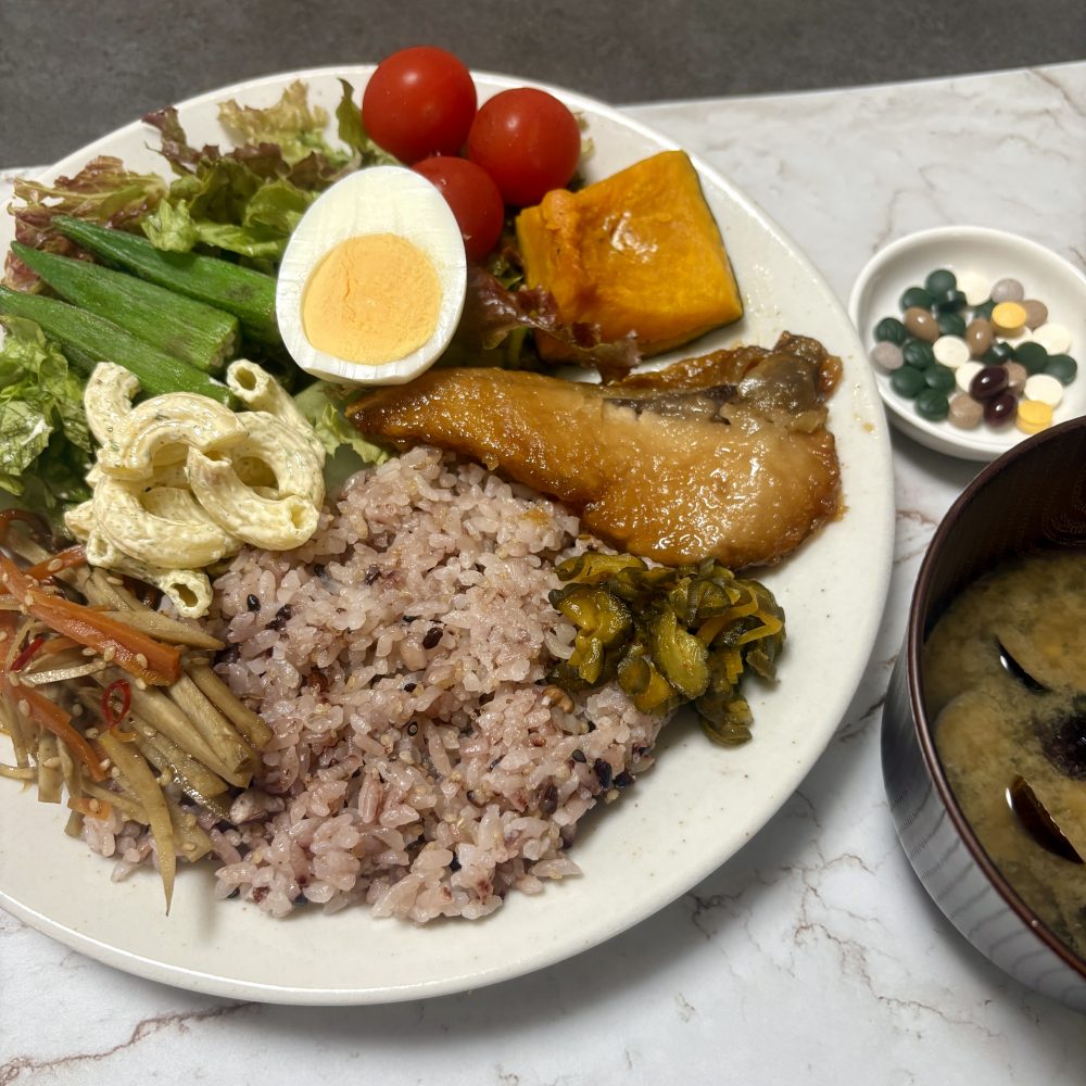 Cenbless　成増フェイシャル＆ネイルサロン　みけちゃんの手抜き朝食♪