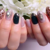 Cenbless　成増フェイシャル＆ネイルサロン　秋色レオパード×ワインで大人可愛く モスグリーンが効いた上品ニュアンスネイル