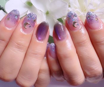 Cenbless　成増フェイシャル＆ネイルサロン　青みパープルが魅せる大人ハロウィンネイル☆プリズムキャッツアイでほんのりシックに