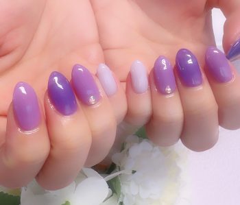 成増徒歩3分のフェイシャルエステ・ネイルサロン ビューティスタジオCenbless(センブレス) ライラックが映える上品ワンカラー♪特別な日にふさわしいパープルネイル
