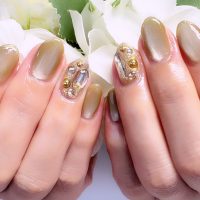 成増徒歩3分のフェイシャルエステ・ネイルサロン ビューティスタジオCenbless（センブレス）　秋色マグネット×ビジューで魅せるエレガントネイル