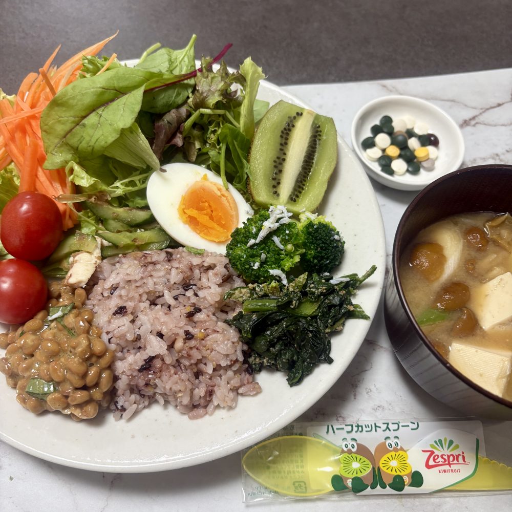 Cenbless 成増フェイシャル&ネイルサロン みけちゃんの手抜き朝食♪