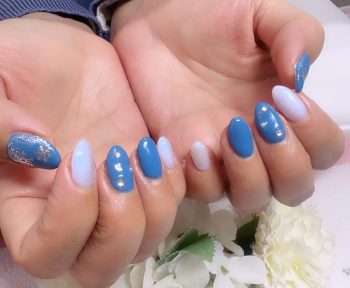成増徒歩3分女性限定サロン|フェイシャル・プラズマ・ネイル ビューティスタジオCenbless(センブレス) 冬を先取り!雪の結晶がきらめく偏光ブルーネイル♪