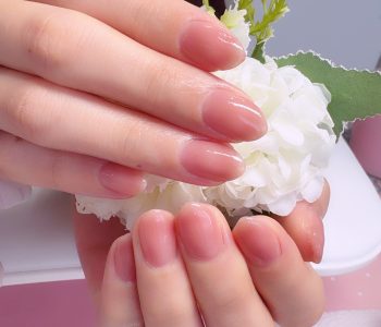 成増徒歩3分のフェイシャルエステ・ネイルサロン ビューティスタジオCenbless（センブレス）　素肌に溶け込むローズベージュのシアーカラー♪