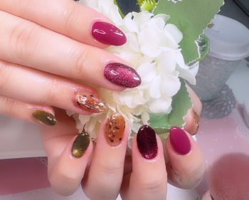 Cenbless 成増フェイシャル&ネイルサロン ワインカラー×異素材MIXで、秋のお洒落ネイルに