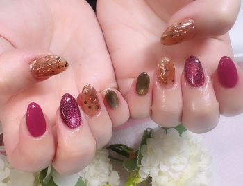 Cenbless 成増フェイシャル&ネイルサロン ワインカラー×異素材MIXで、秋のお洒落ネイルに