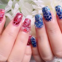Cenbless　成増フェイシャル＆ネイルサロン　左右非対称が可愛い。赤×青のオリジナル推しカラーネイル♪