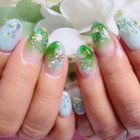 Cenbless 成増フェイシャル&ネイルサロン ミントグリーンの透明感で楽しむ大人のクリスマスネイル