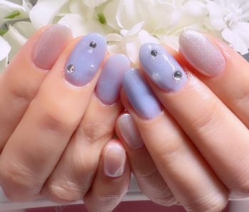 Cenbless　成増フェイシャル＆ネイルサロン　スミレ色が美しい。雪の結晶がきらめく冬の先取りネイル♪