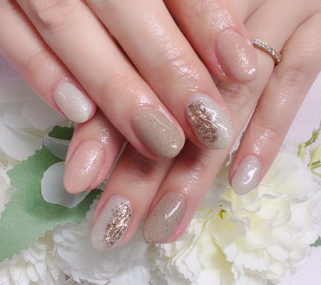 Cenbless　成増フェイシャル＆ネイルサロン　上品ベージュ系＆ニュアンスミラーネイル
