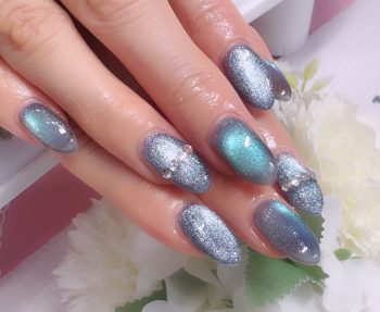 成増徒歩3分女性限定サロン｜フェイシャル・プラズマ・ネイル ビューティスタジオCenbless（センブレス）　深海ブルーの揺らめき。ブルーマグネットのニュアンスネイル♪