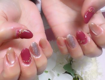 Cenbless　成増フェイシャル＆ネイルサロン　チュールなワインカラーで大人可愛いクリスマスネイル