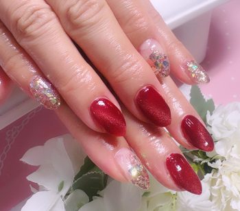 成増徒歩3分女性限定サロン｜フェイシャル・プラズマ・ネイル ビューティスタジオCenbless（センブレス）　深紅の輝きが主役のクリスマスニュアンスネイル♪