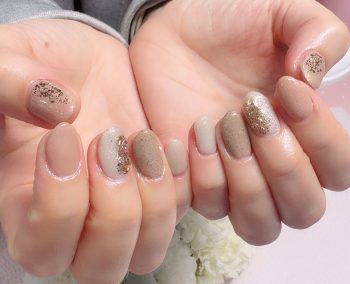 Cenbless　成増フェイシャル＆ネイルサロン　上品ベージュ系＆ニュアンスミラーネイル