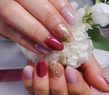 Cenbless　成増フェイシャル＆ネイルサロン　カラーチェンジで楽しむ大人のこっそりクリスマスネイル