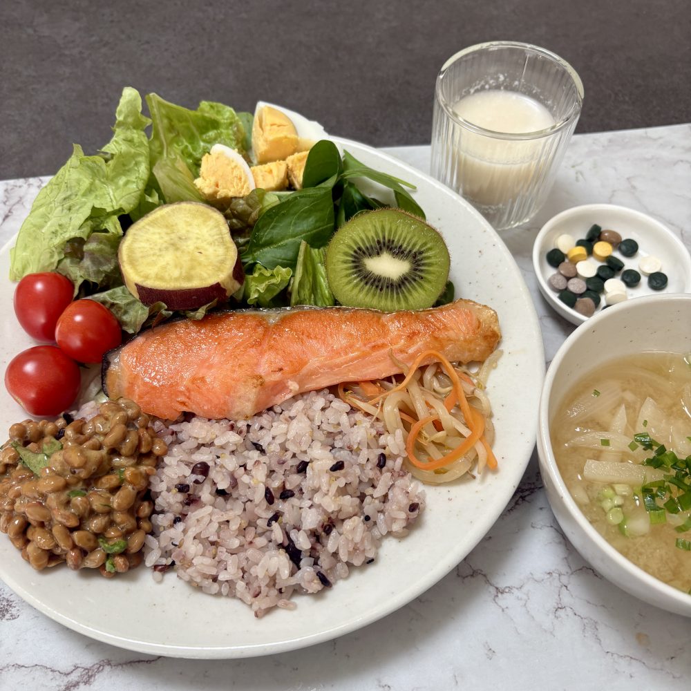 Cenbless　成増フェイシャル＆ネイルサロン　みけちゃんの手抜き朝食♪