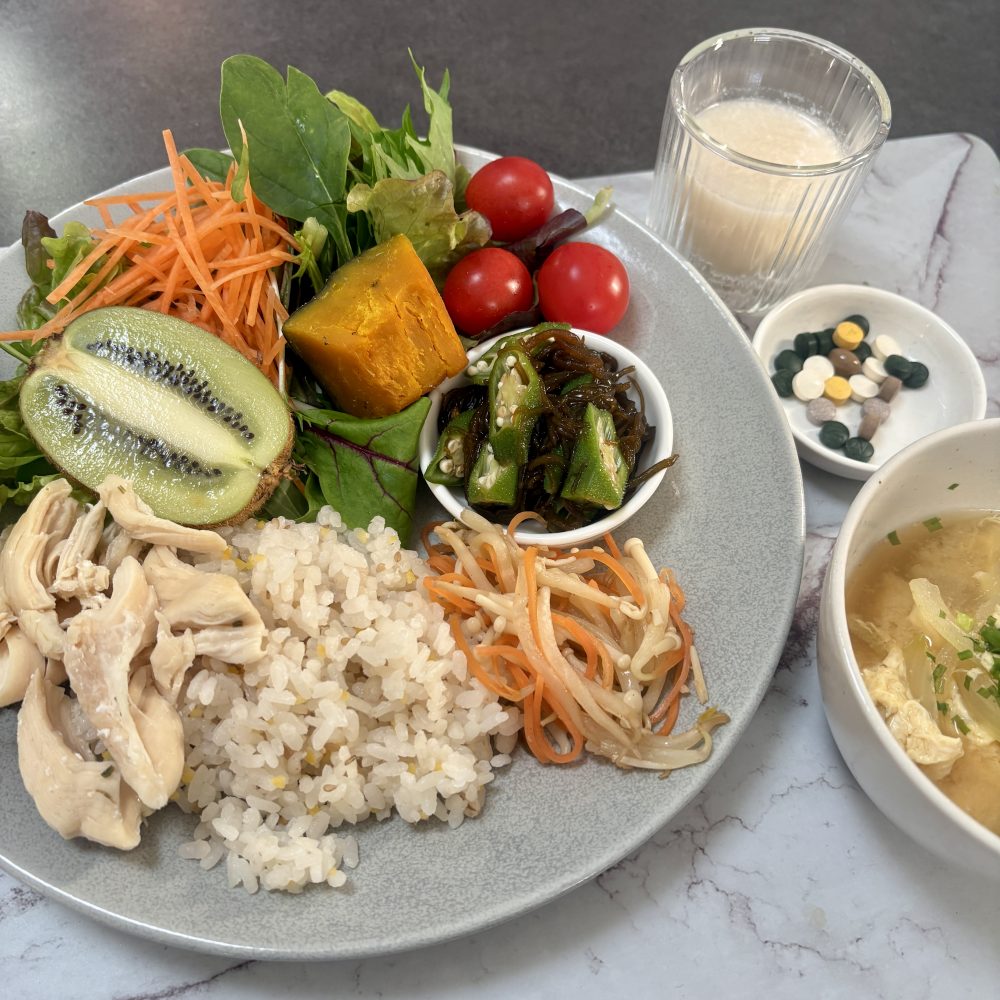 Cenbless　成増フェイシャル＆ネイルサロン　みけちゃんの手抜き朝食♪