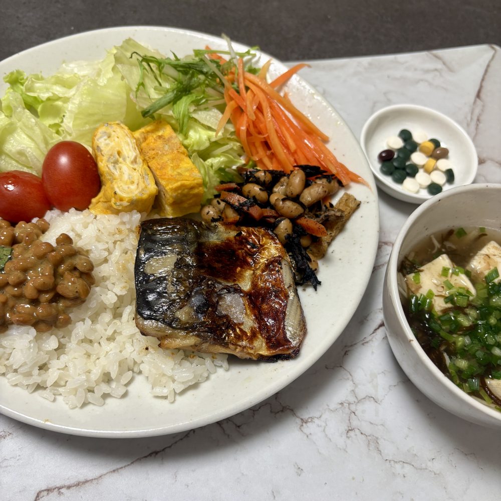 Cenbless　成増フェイシャル＆ネイルサロン　みけちゃんの手抜き朝食♪