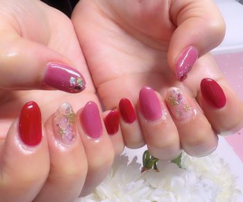 Cenbless　成増フェイシャル＆ネイルサロン　艶やかなレッドで締めくくる。美爪に育った一年の集大成ネイル♪