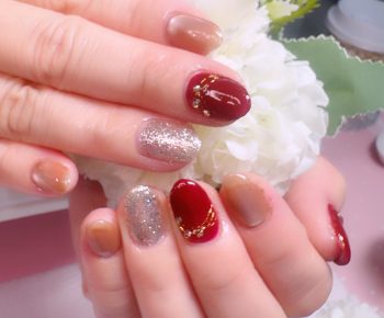 Cenbless 成増フェイシャル&ネイルサロン 華やかボルドー!人気のクリスマスネイルデザインのパーティー感をUP!