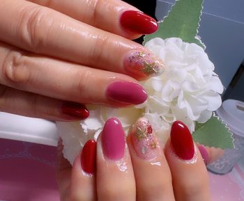 Cenbless　成増フェイシャル＆ネイルサロン　艶やかなレッドで締めくくる。美爪に育った一年の集大成ネイル♪