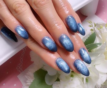 Cenbless　成増フェイシャル＆ネイルサロン　深みブルーが印象的。オリジナル持ち込みマグネットネイル♪