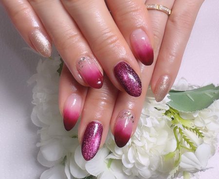 Cenbless　成増フェイシャル＆ネイルサロン　深いワインが凛と艶めく。冬をまとうシックな大人ネイル