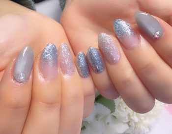 Cenbless 成増フェイシャル&ネイルサロン 澄んだ水色がきらめく。冬に映える透明感ネイル♪