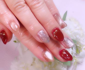 Cenbless 成増フェイシャル&ネイルサロン 華やかボルドー!人気のクリスマスネイルデザインのパーティー感をUP!