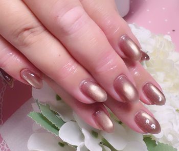 成増徒歩3分のフェイシャルエステ・ネイルサロン ビューティスタジオCenbless(センブレス)うるちゅる高級感ある艶が美しい微粒子マグネットネイル