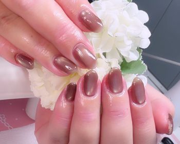 成増徒歩3分のフェイシャルエステ・ネイルサロン ビューティスタジオCenbless(センブレス)うるちゅる高級感ある艶が美しい微粒子マグネットネイル