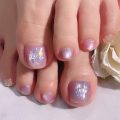 Cenbless　成増フェイシャル＆ネイルサロン　淡いライラックがふわりと光る。微粒子マグネットのフットネイル