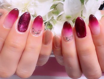 Cenbless　成増フェイシャル＆ネイルサロン　深いワインが凛と艶めく。冬をまとうシックな大人ネイル