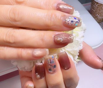 Cenbless 成増フェイシャル&ネイルサロン 色違いリンクが楽しい。オーロラきらめく冬のナチュラルネイル