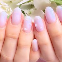 Cenbless　成増フェイシャル＆ネイルサロン　冬の装いにもぴったり！偏光パールホワイトネイル