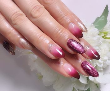 Cenbless　成増フェイシャル＆ネイルサロン　深いワインが凛と艶めく。冬をまとうシックな大人ネイル