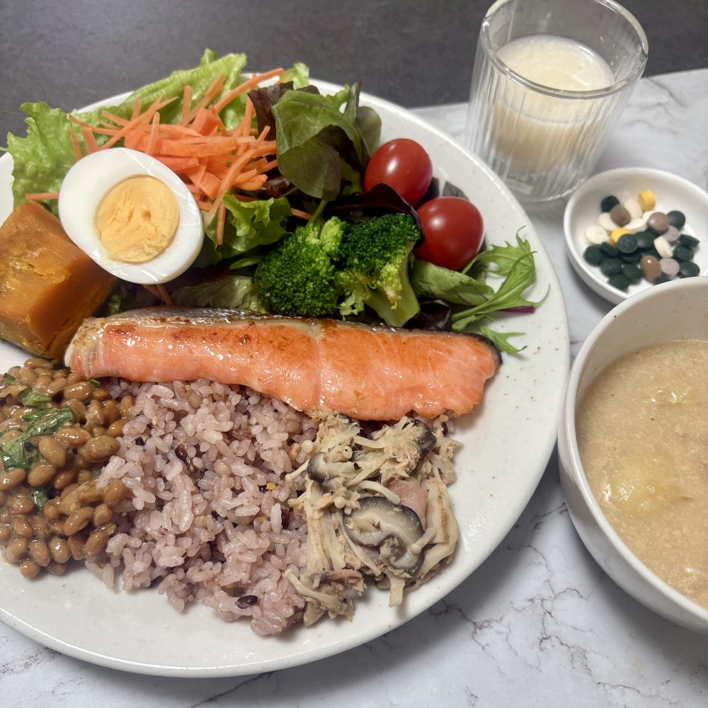 Cenbless 成増フェイシャル&ネイルサロン みけちゃんの手抜き朝食♪