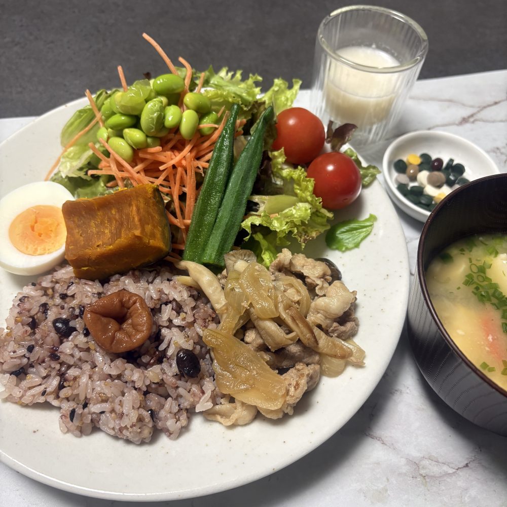 Cenbless 成増フェイシャル&ネイルサロン みけちゃんの手抜き朝食♪