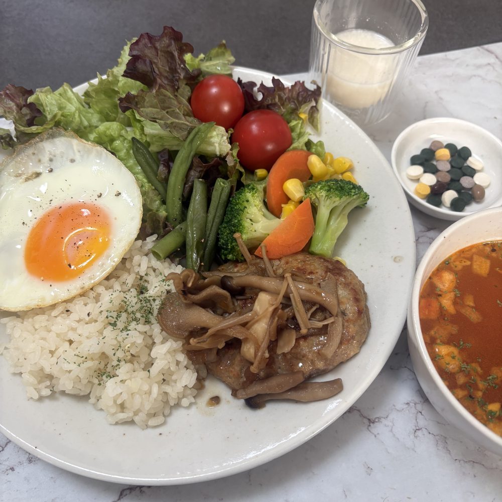 Cenbless 成増フェイシャル&ネイルサロン みけちゃんの手抜き朝食♪