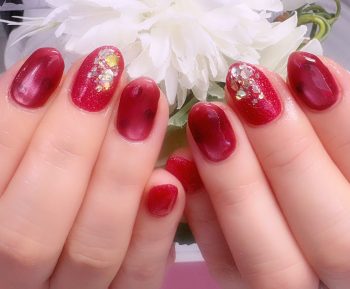 成増徒歩3分のフェイシャルエステ・ネイルサロン ビューティスタジオCenbless(センブレス) 大人可愛いハートが浮かび上がる。バレンタイン先取りネイル♪