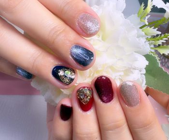 Cenbless　成増フェイシャル＆ネイルサロン　推しイベント仕様。左右で楽しむ赤×青の特別ネイル♪