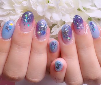 Cenbless　成増フェイシャル＆ネイルサロン　推しカラー全開。星モチーフが輝くブルーネイル♪