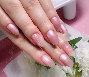 Cenbless 成増フェイシャル&ネイルサロン 花びらのようにやさしく。淡色パールピンクのバレンタインネイル♪