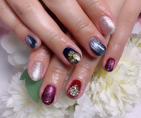 Cenbless　成増フェイシャル＆ネイルサロン　推しイベント仕様。左右で楽しむ赤×青の特別ネイル♪