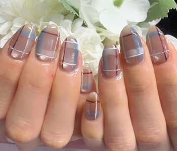 Cenbless　成増フェイシャル＆ネイルサロン　冬の贅沢チェックネイル♪微粒子マグネット