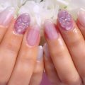 Cenbless 成増フェイシャル&ネイルサロン 淡いラベンダーで楽しむ。大人可愛いバレンタインネイル♪