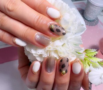Cenbless　成増フェイシャル＆ネイルサロン　冬ネイル定額で楽しむ甘辛ミックスのアニマルネイル♪