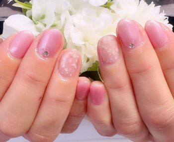 Cenbless　成増フェイシャル＆ネイルサロン　品よく華やぐ。パールピンクのバレンタインネイル